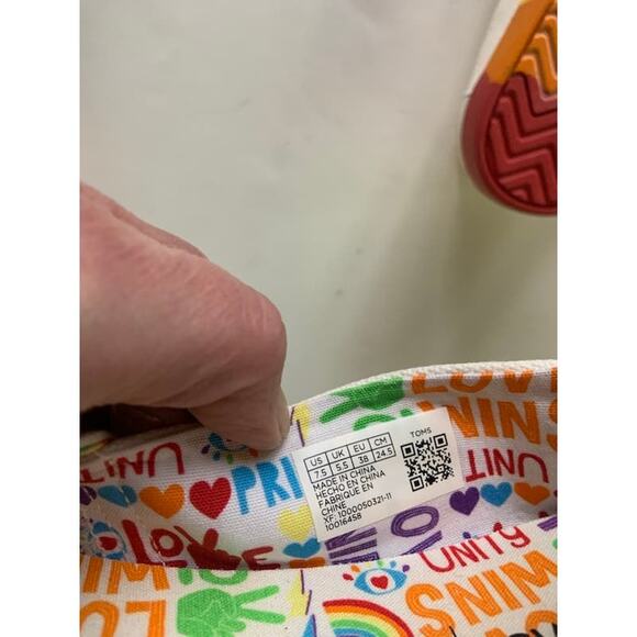 Toms PRIDE shoes slip on Damien Unity collection women's  7.5 Alpargata loafer - Picture 7 of 7